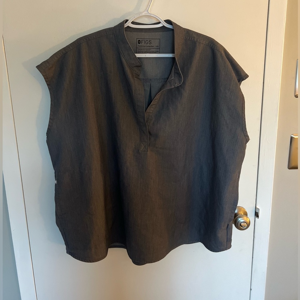 Figs Graphite Rafaela Scrub Top XXL